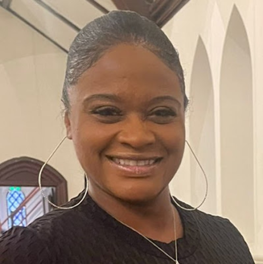 Meet your Posher, Chrystal